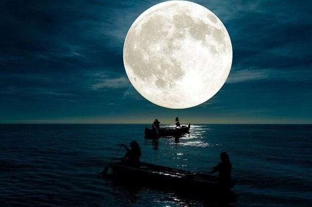 Moonlight boat ride