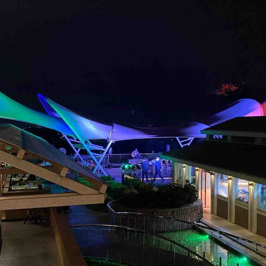 The Red Maple Mashal - A relaxed hotel with romantic dining for couples in Indore