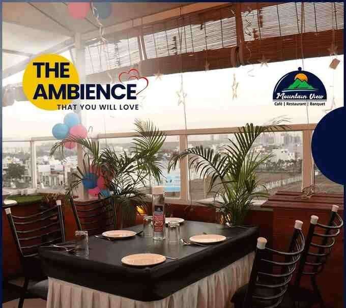 Mountain View Restaurant Ambiance