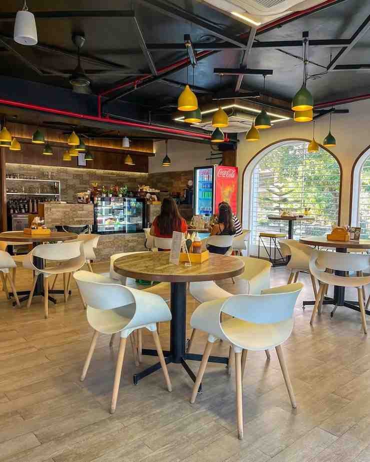 Alba Bistro - A Charming Cafe for Couples in Indore