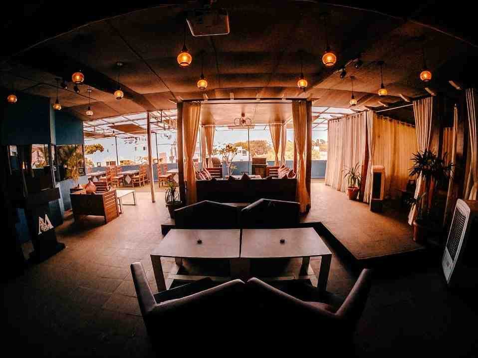 The Monroe Cafe Ambiance