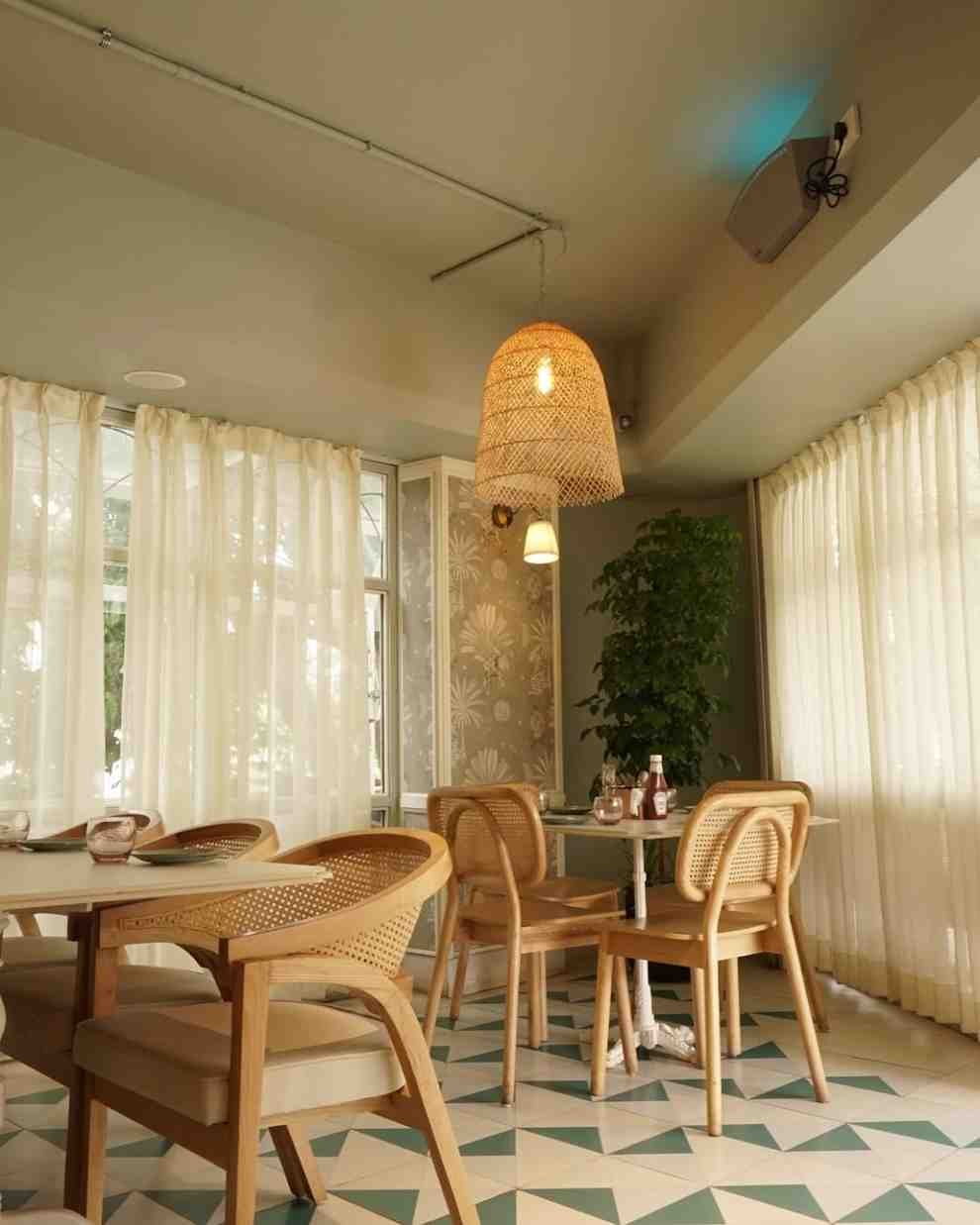 Thyme & Whisk - Couple Friendly Dining in Indore