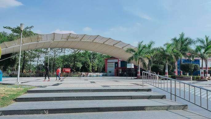 Regional Park - Romantic Outdoor Dating Spot in Indore