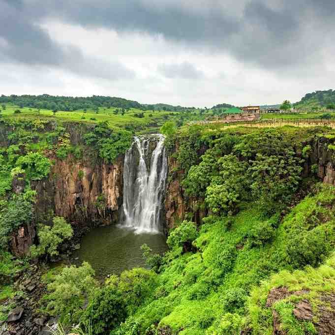 Patalpani Water Falls - Natural Romantic Spot near Indore