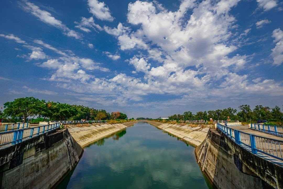 Indira Canal Aqueduct - Engineering marvel with stunning sunset views perfect for romantic evening strolls.