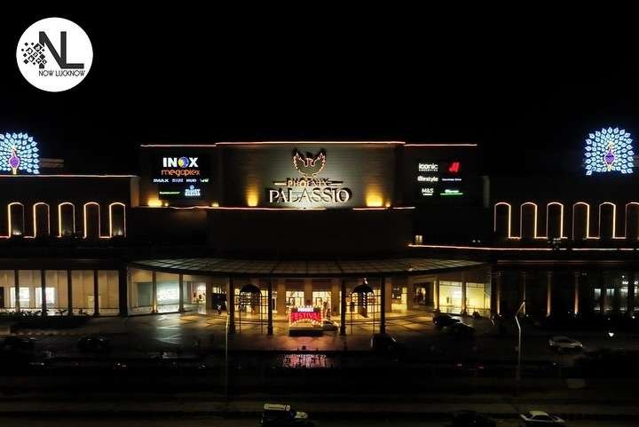 Phoenix Palassio - Luxurious shopping mall perfect for couples who want everything from shopping to dining.