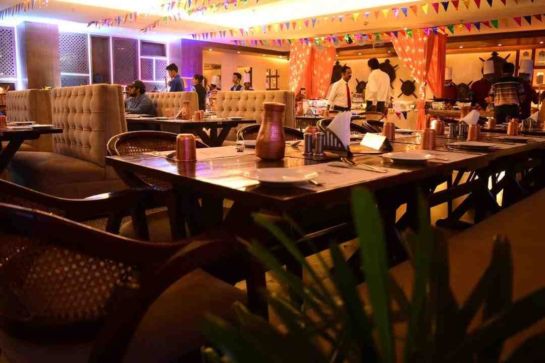 Hotel Castillo - Centrally located Sigra hotel with great dining.