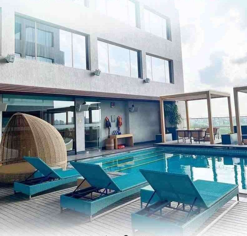 The Park Indore - A luxurious hotel in Nipania, Indore, for a vibrant couple's getaway.