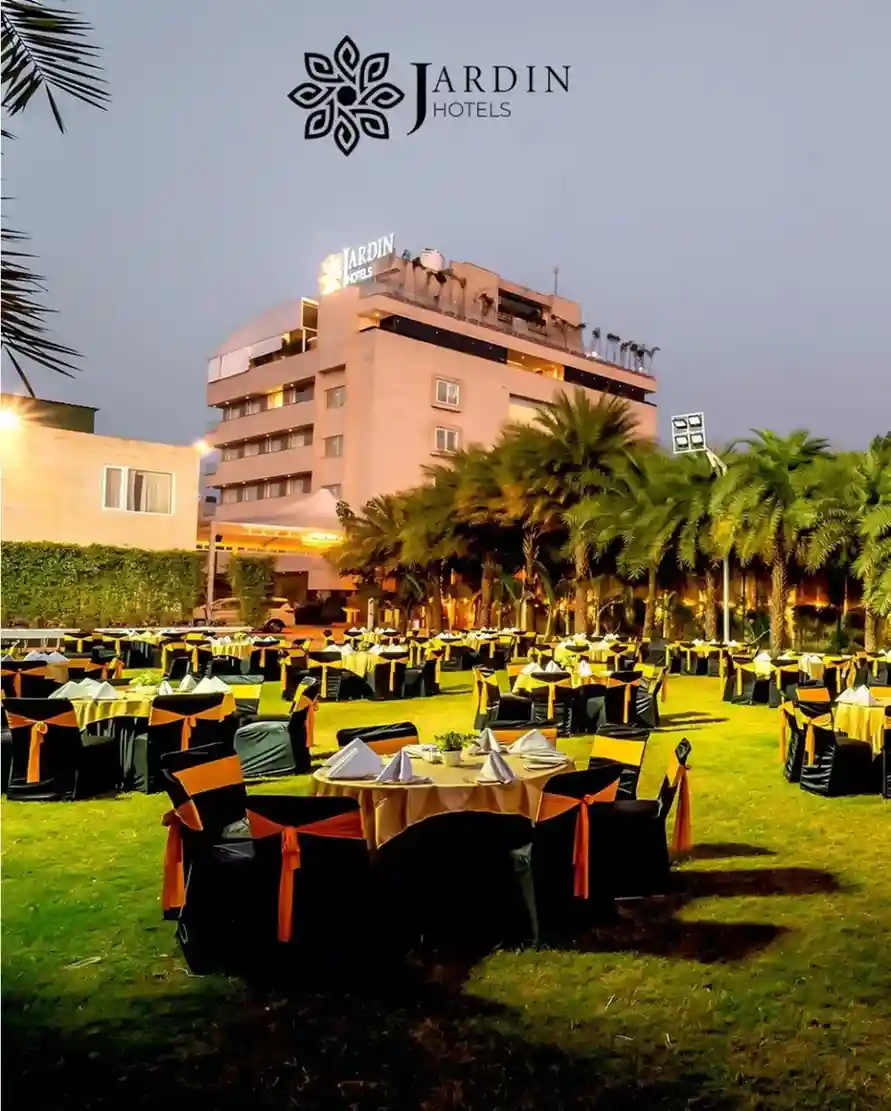 Jardin Hotels Indore - A refined Nipania hotel with poolside dining for couples.