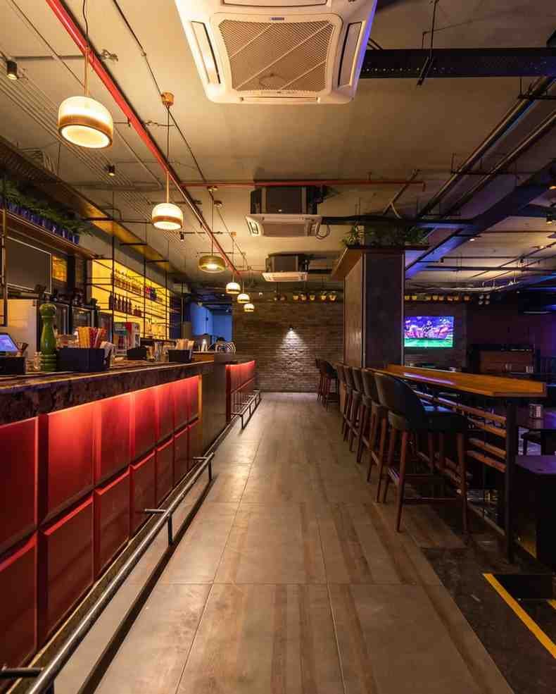 Striker Indore - A vibrant club and lounge for couples in Indore.