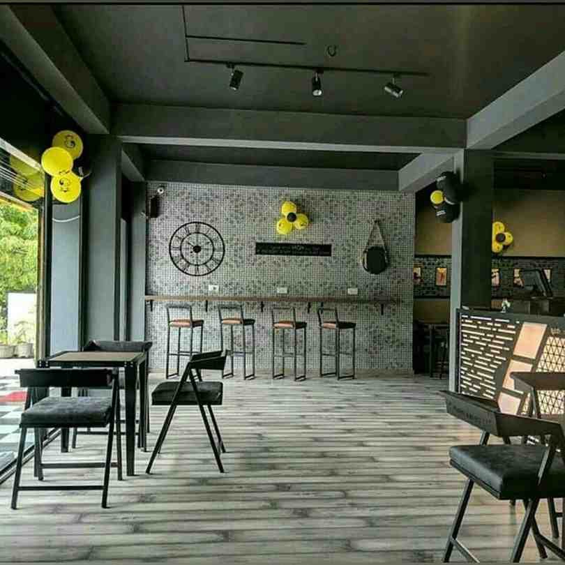 Drunken Monkey - Perfect spot for healthy smoothies and romantic dates with super ambience in Lucknow.