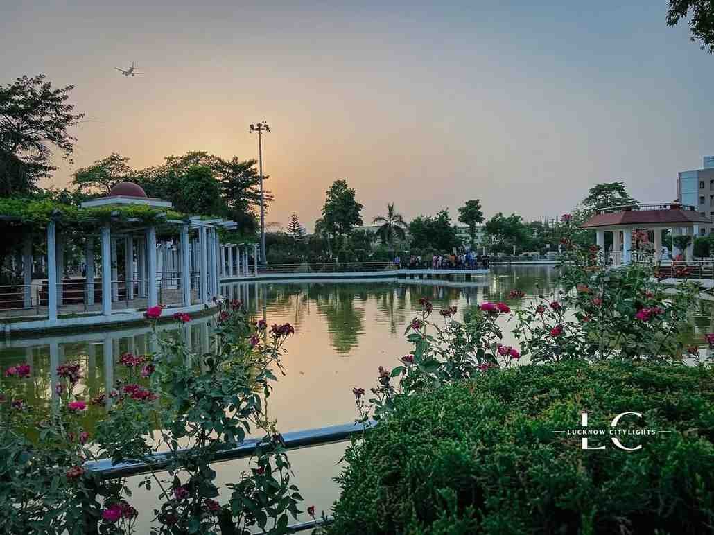 Kalindi Van Park - Peaceful lakeside park with minimal crowds perfect for quiet romantic dates in Lucknow.