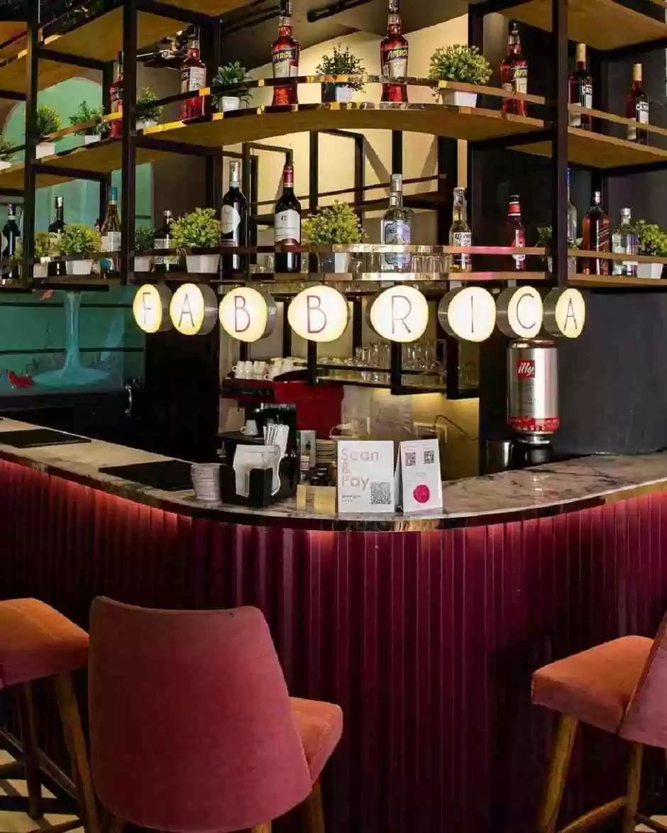 Fabbrica - Originale - Authentic Italian pizza and pasta on Park Street, Kolkata.