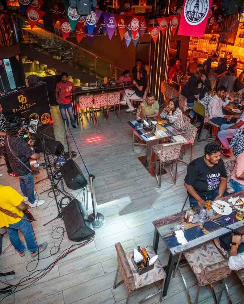 Double Down Brewpub And Cafe - Cozy brewpub with craft beer and great food near metro station.