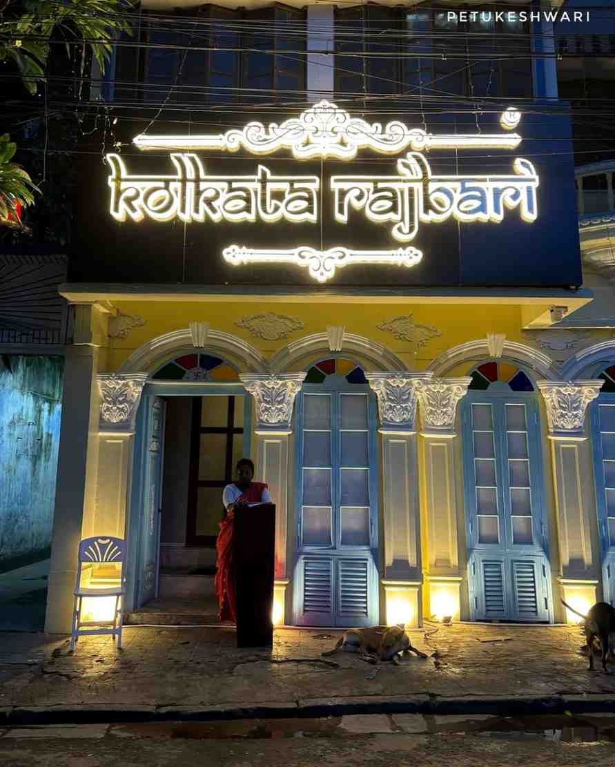 Kolkata Rajbari - A heritage Bengali restaurant with nostalgic ambiance and traditional decor perfect for romantic dining in Kalighat.