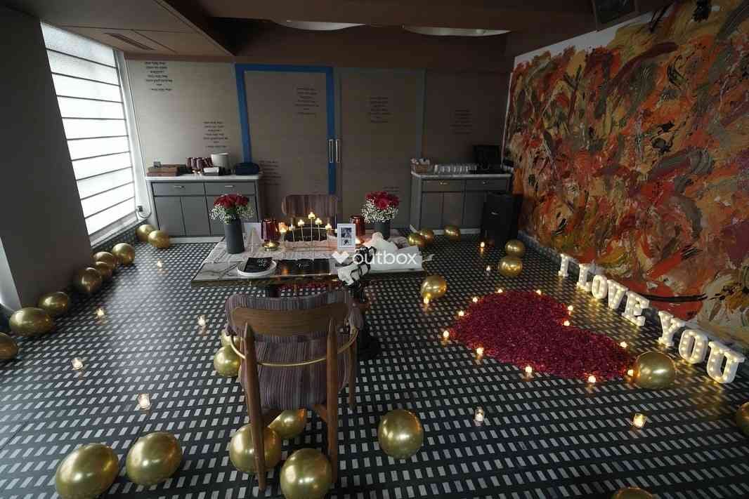 OUTBOX - Professional event planning company specializing in birthday celebrations and proposals with stunning arrangements.