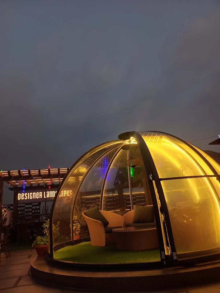 CLUB AERIES - SKYBAR & KITCHEN - Rooftop skybar with stunning city views and live music for birthday celebrations.