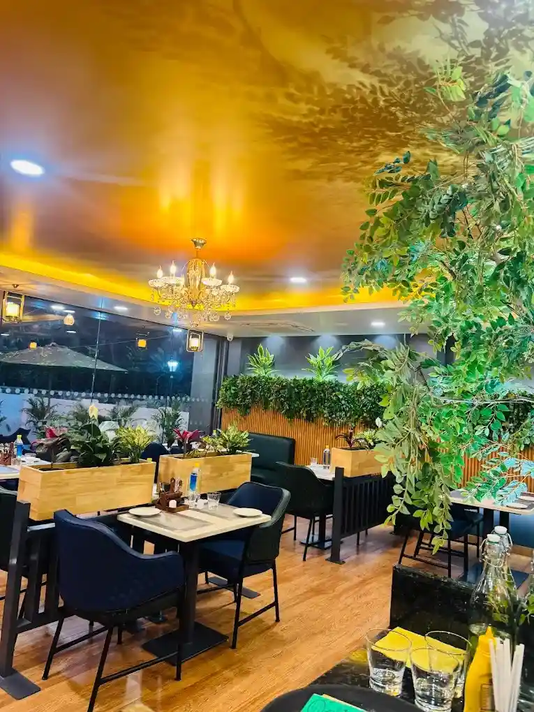 Mantar Restaurant - Warm and inviting atmosphere for couples in Hazratganj, Lucknow.