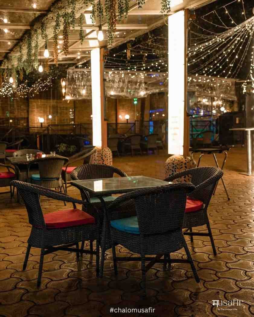 Musafir by The Vintage Villa - Lovely place with peaceful ambiance and open seating perfect for couples in Bhopal.