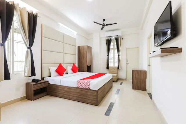 Tunez - Top couple-friendly hotel with privacy and super helpful staff perfect for couples in Bhopal.