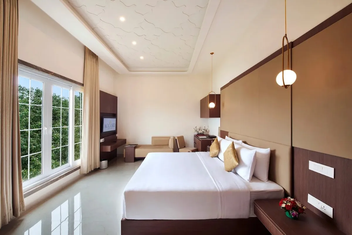 Accord Chrome - A luxurious hotel with a supportive staff, known for its spacious and comfortable rooms.