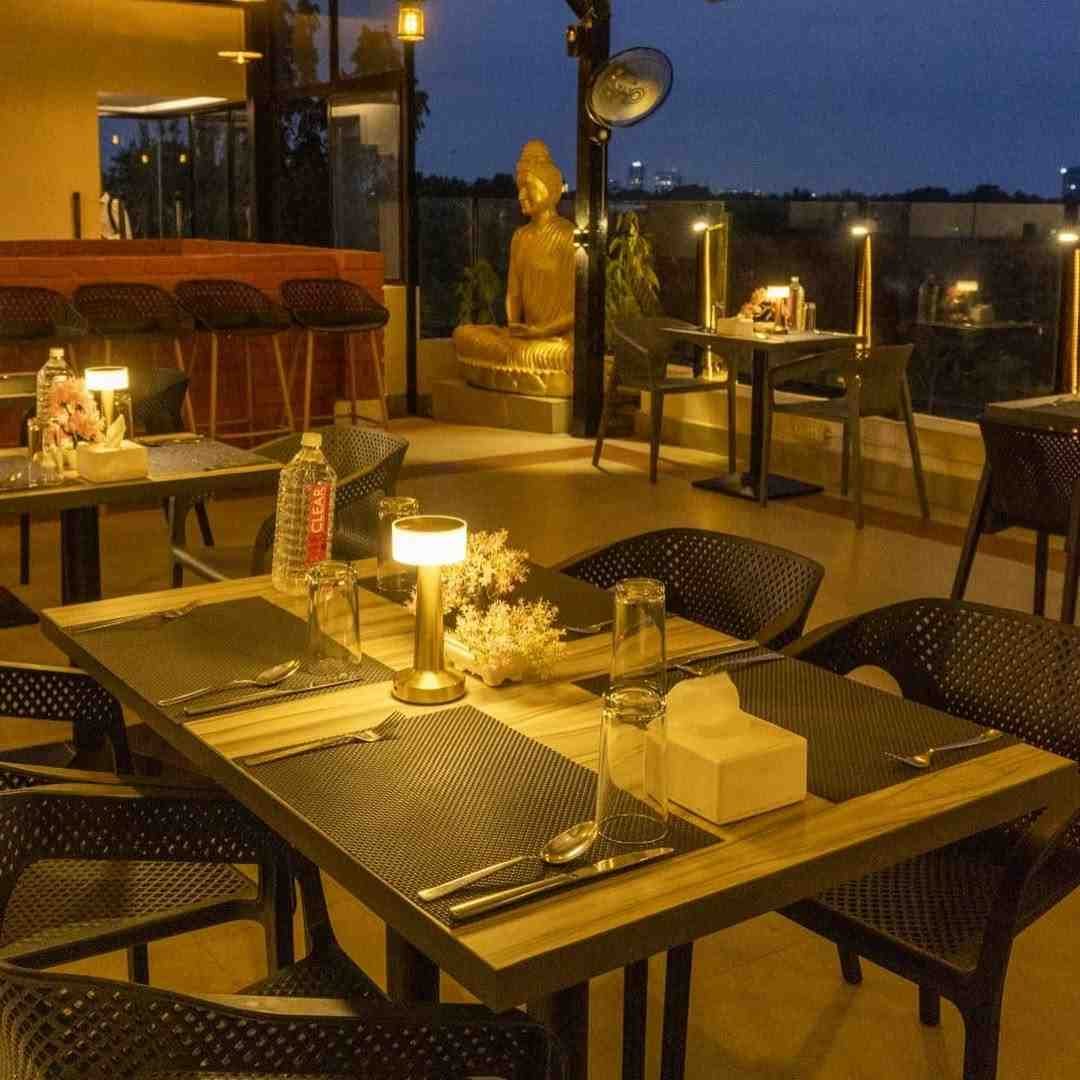 Azzuri Bay - A rooftop restaurant with beautiful views and a romantic ambiance.
