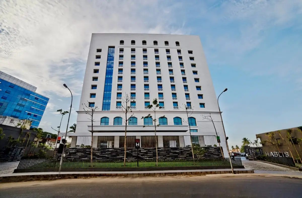 Hablis - A Business Hotel In Chennal - An ideal hotel for couples with spacious rooms and excellent service.