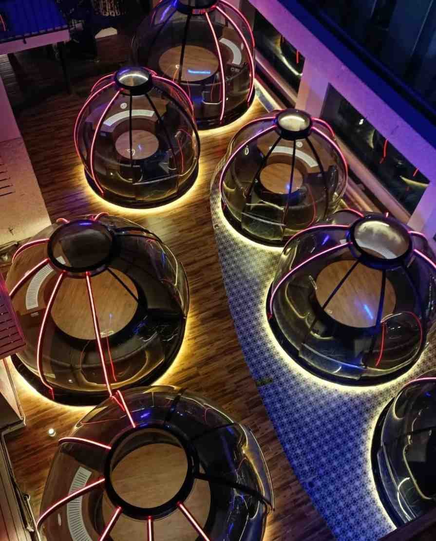 Igloos rooftop restaurant - Unique ambiance with a panoramic city view.