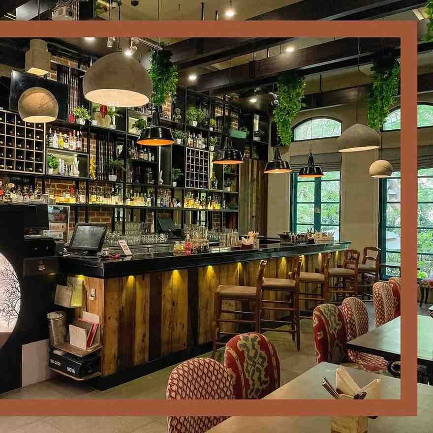 The Velveteen Rabbit - Peaceful and serene pub with excellent service.